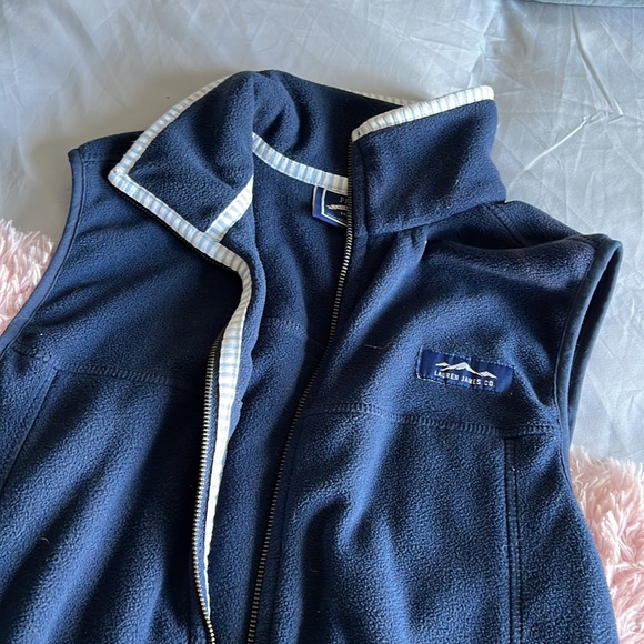 Vest - Picture 3 of 3